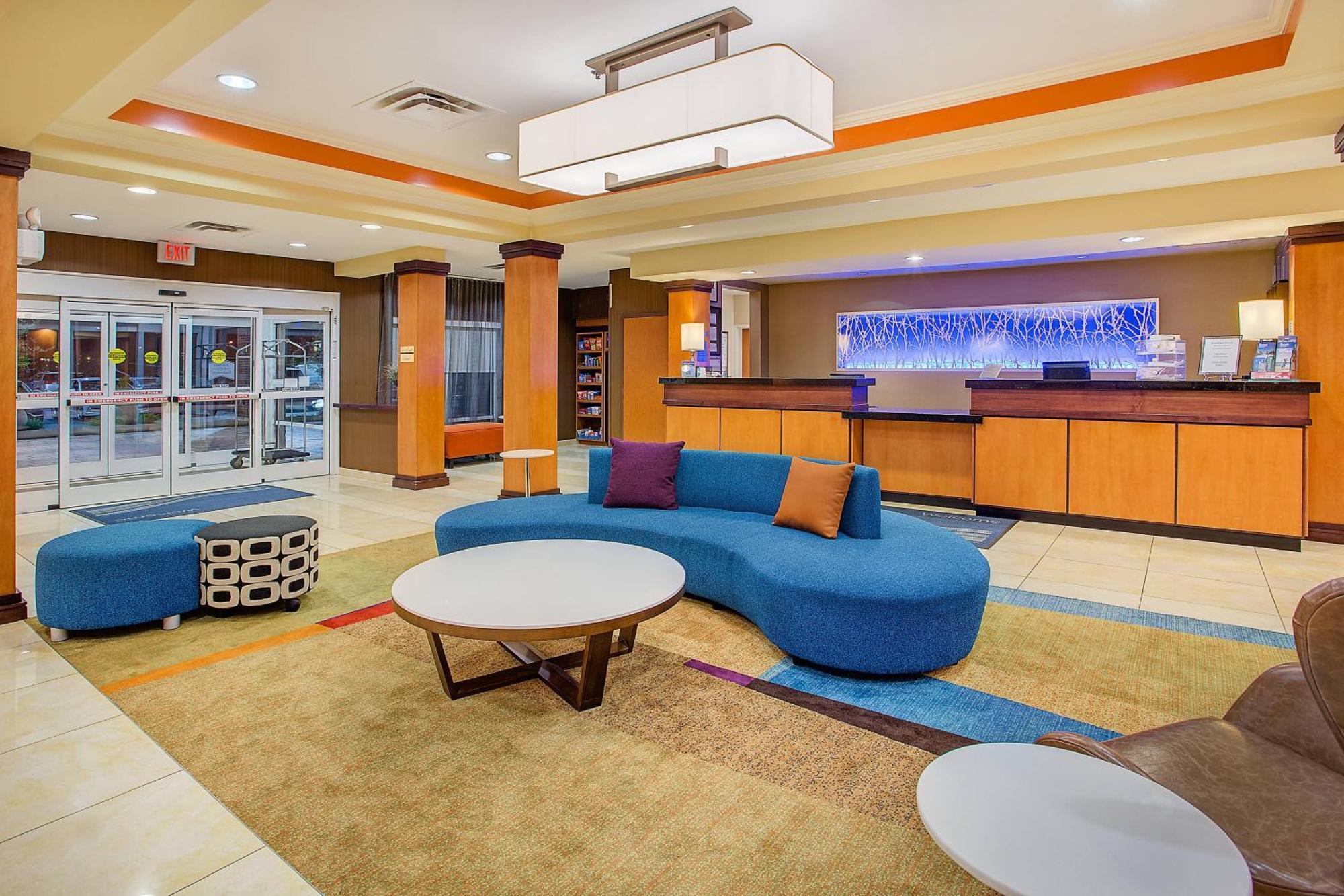 Fairfield Inn & Suites Кууквил Екстериор снимка