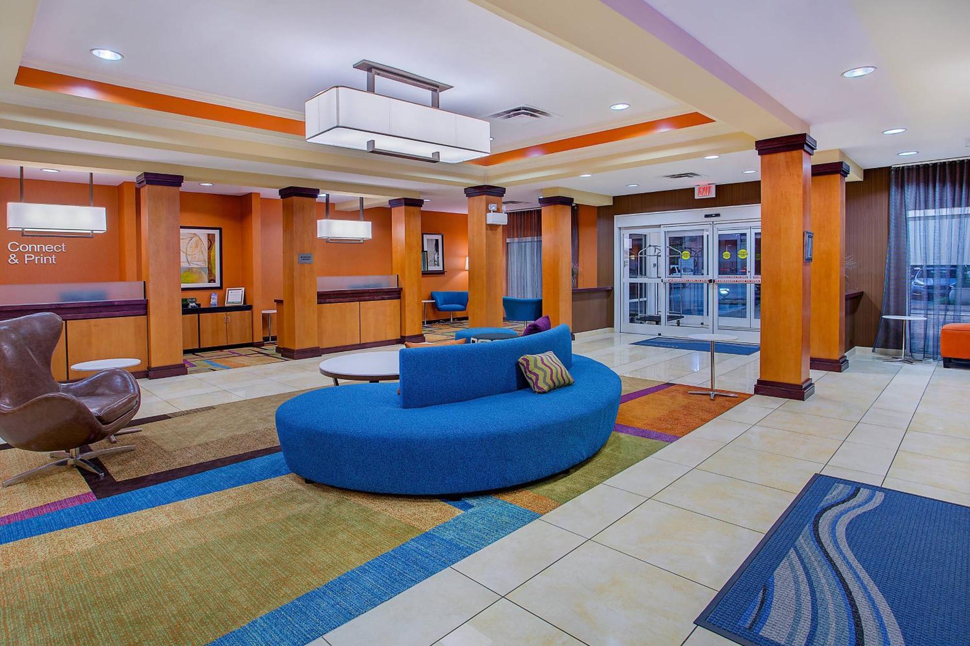 Fairfield Inn & Suites Кууквил Екстериор снимка