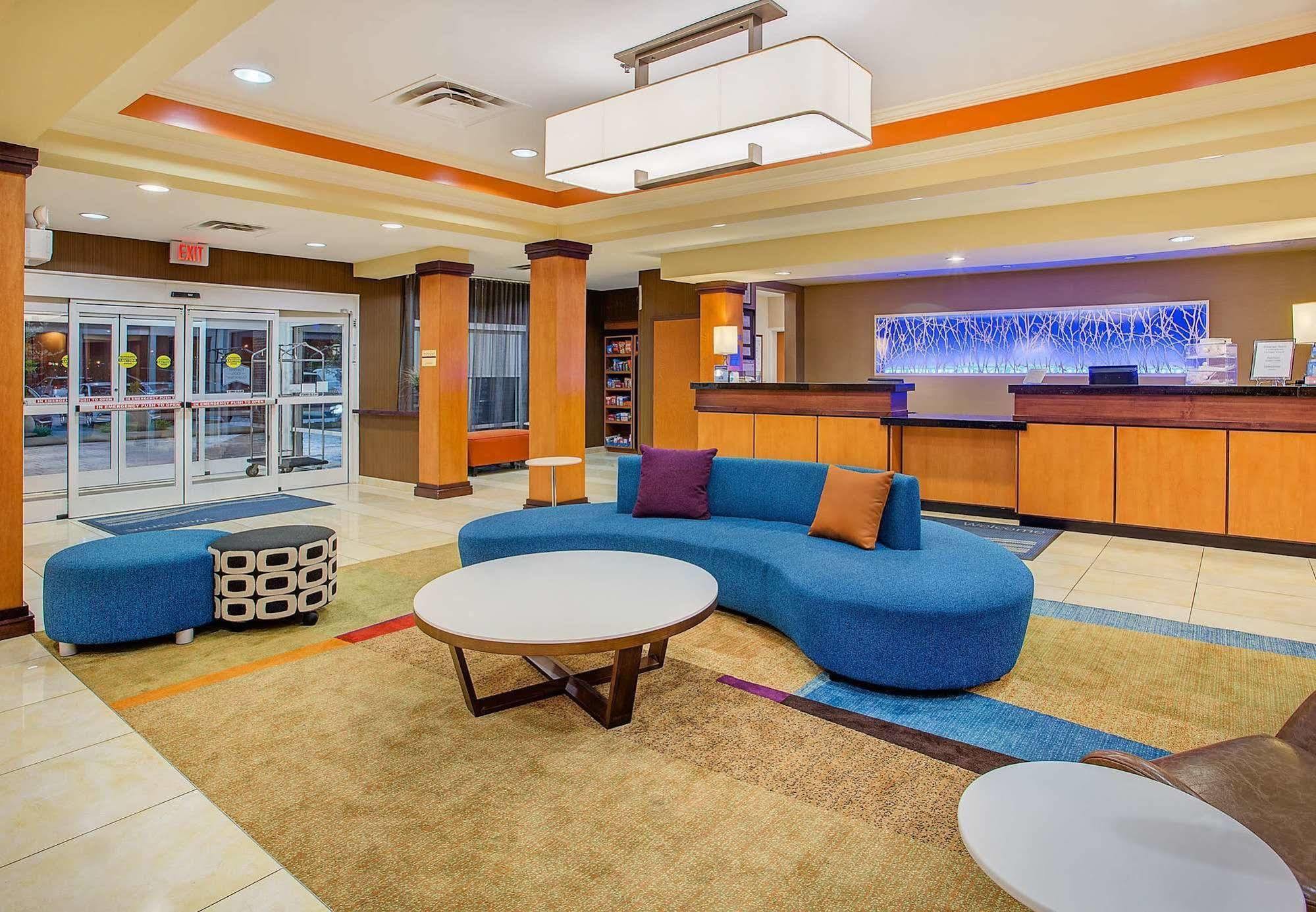 Fairfield Inn & Suites Кууквил Екстериор снимка