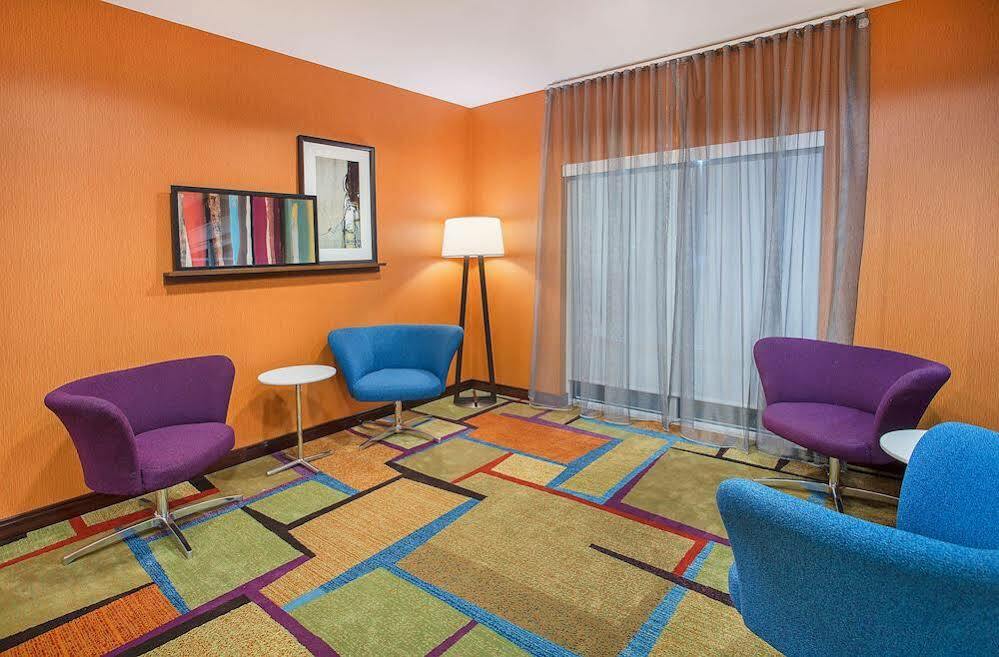 Fairfield Inn & Suites Кууквил Екстериор снимка